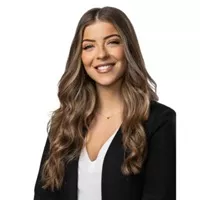 Photo of Madeline Elliott